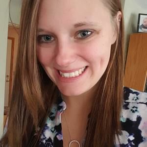 Meet your Posher, Caitlin