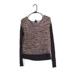 🔵CHEAPER on MERCARI Long sleeve two tone shirt.