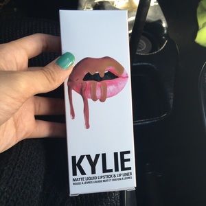 ❌SOLD❌Kylie | Candy K Lip Kit💕 (will take 🅿️🅿️)