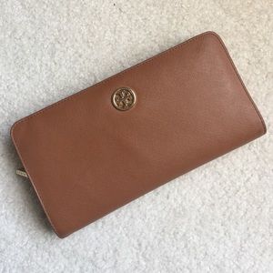 Tory burch Robinson Wallet