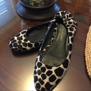 Donald J. Pliner Flats