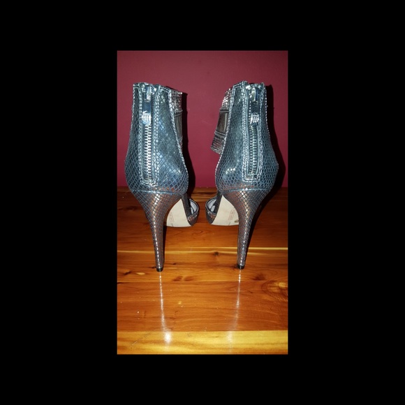 🚫NFS🚫 SEXY VC Gladiator Sandals - Picture 2 of 4