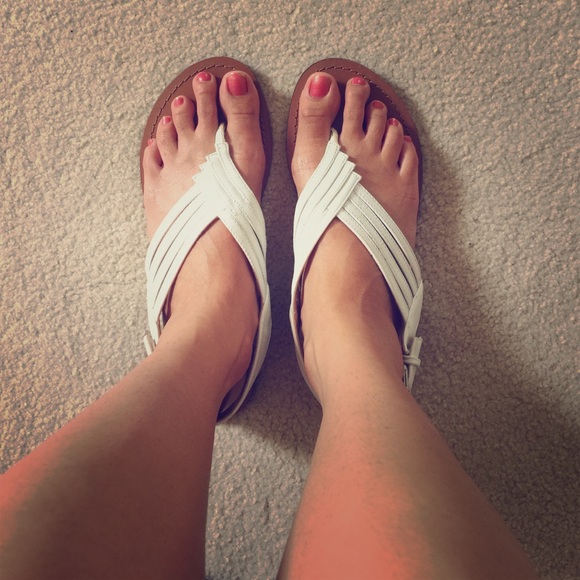 Brand New Nine West Womens white sandals