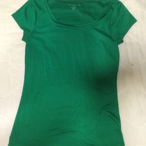 ☀️NWOT⚡️The Limited scoop neck T