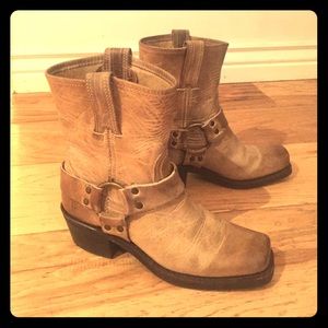 Frye Ankle boot
