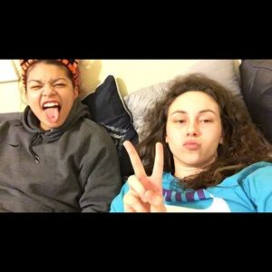 Meet your Posher, Lacey