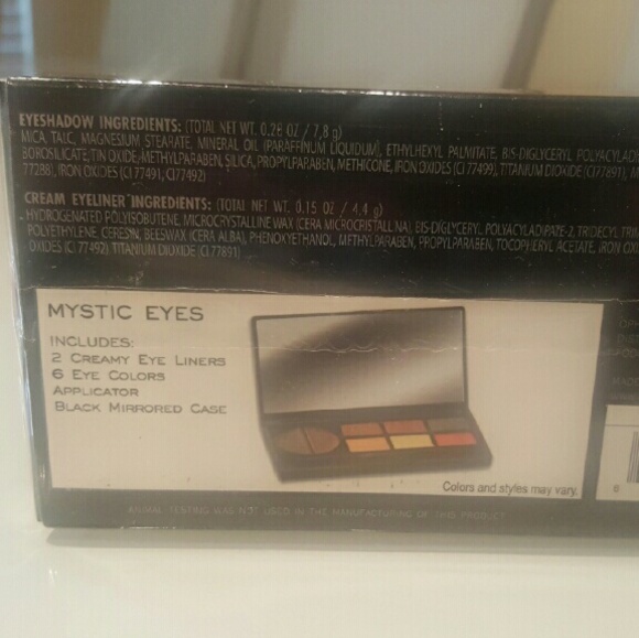 Make Up Essentials Package - Picture 3 of 4