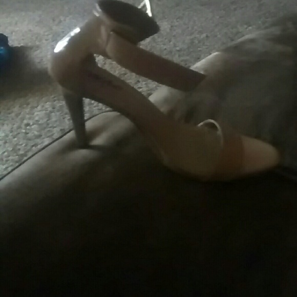 Tan never been worn