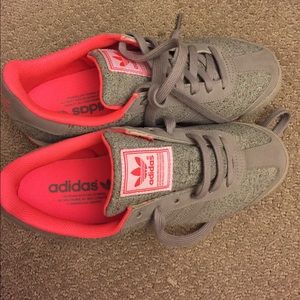 NEVER USED ADIDAS❤️