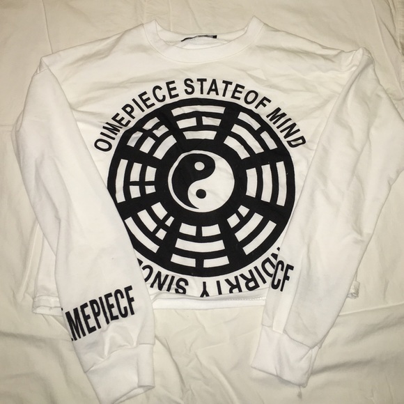 White crop sweatshirt