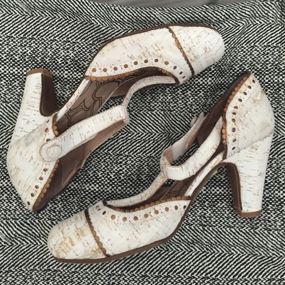 white cork Mary Jane