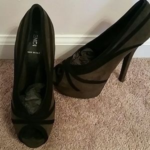 Fendi heels