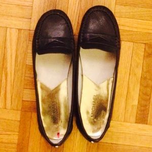 Dark brown MK flats hardly worn!