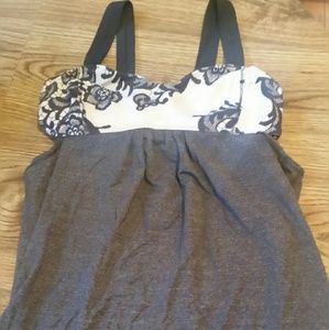 Lululemon Tank size 4/6