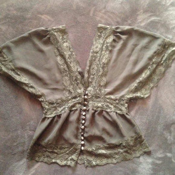Olive green lace and sheer top - Picture 2 of 4