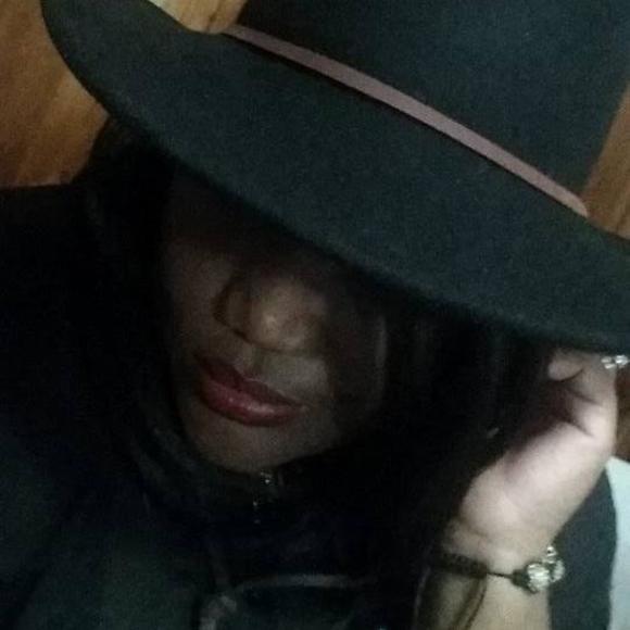 Meet your Posher, Norlin