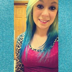 Meet your Posher, Keslyn