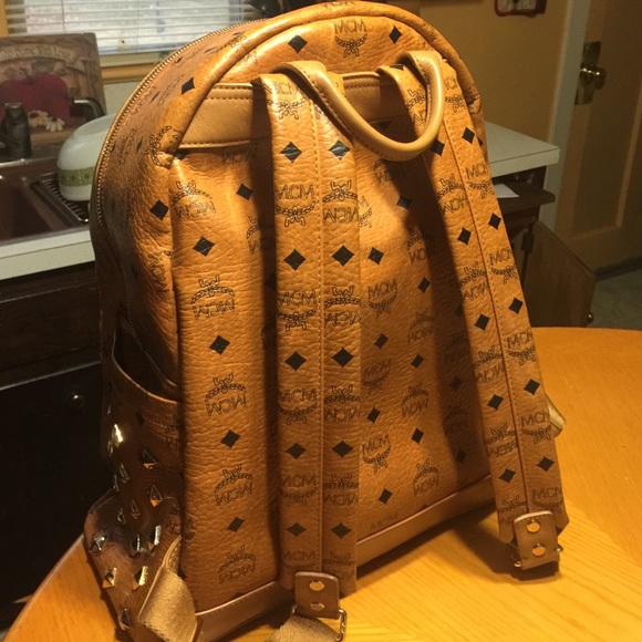 MCM bookbag - Picture 3 of 4
