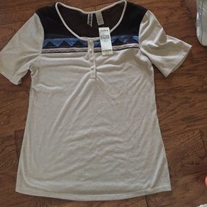 Size XL BKE brand shirt super cute!!!