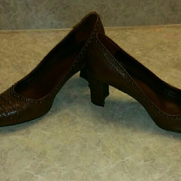 Like new condition Johnston & Murphy