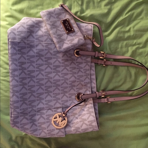 Michael Kors Jet Set logo tote