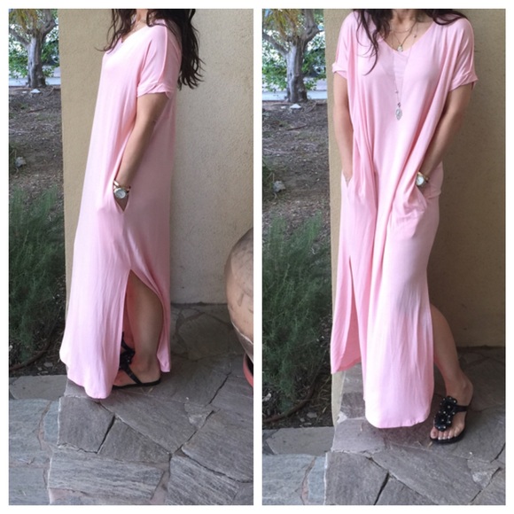 ✨LAST ONELoose fit side  slit dress ONLY PINK LEFT - Picture 2 of 3