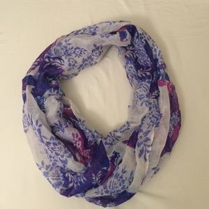 Infinity scarf