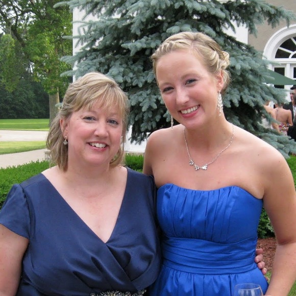 Meet your Posher, Amy