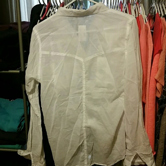 NWT Button down white top - Picture 3 of 3