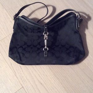 Medium coach shoulder bag black