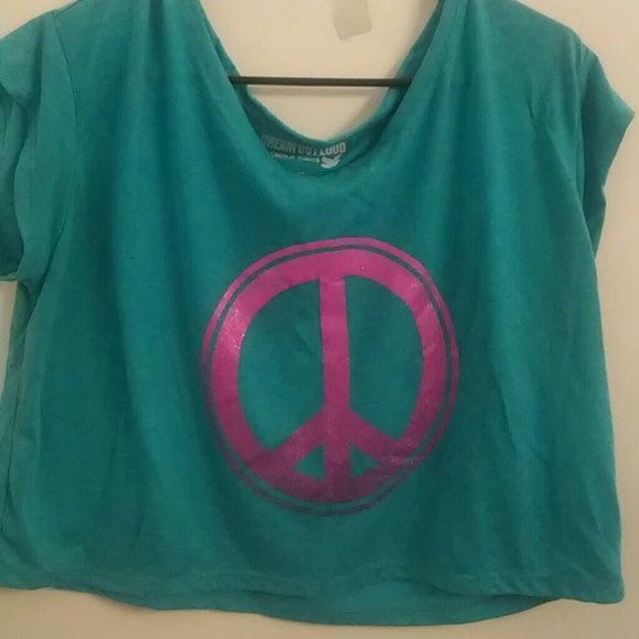 Dream out loud by selena Gomez peace tee