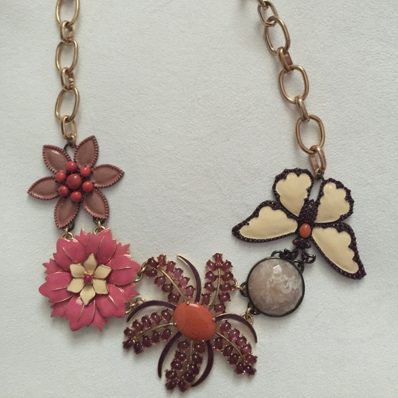 Stella & Dot Spring Burst Necklace