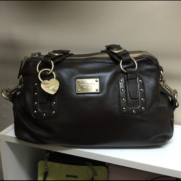 Michael Kors shoulder purse.