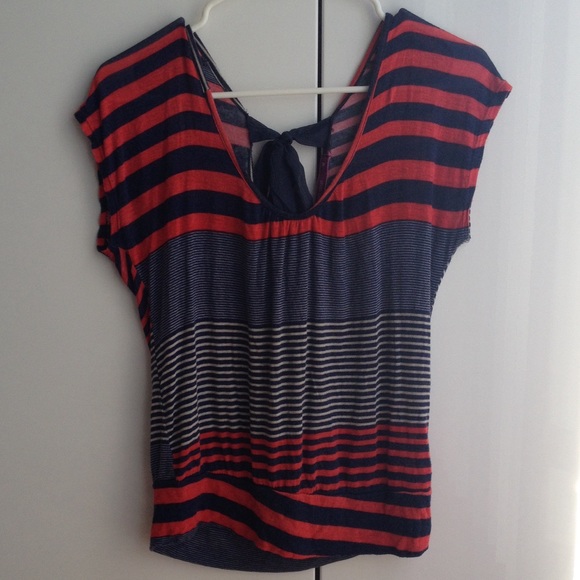 Striped shirt, size medium - Picture 2 of 2