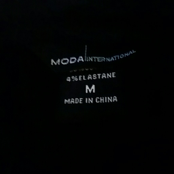 Button up - Picture 2 of 3