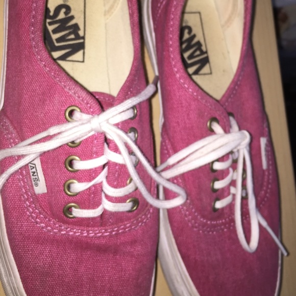 Vans - Picture 3 of 3