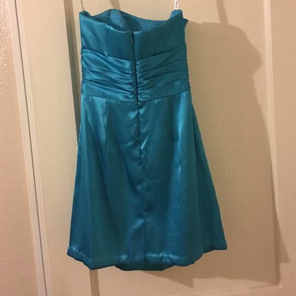 Formal/Bridesmaid dress - Picture 2 of 3
