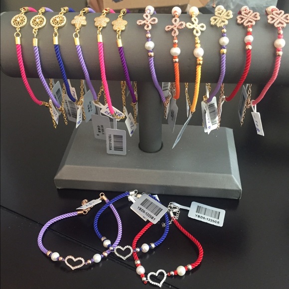 Heart shape red rope bracelet - Picture 3 of 3