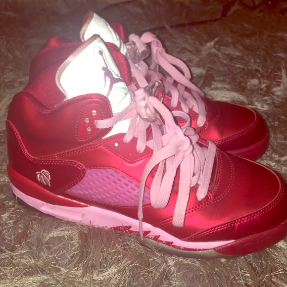 Air Jordan V "Valentine's Day" edition size 6Y