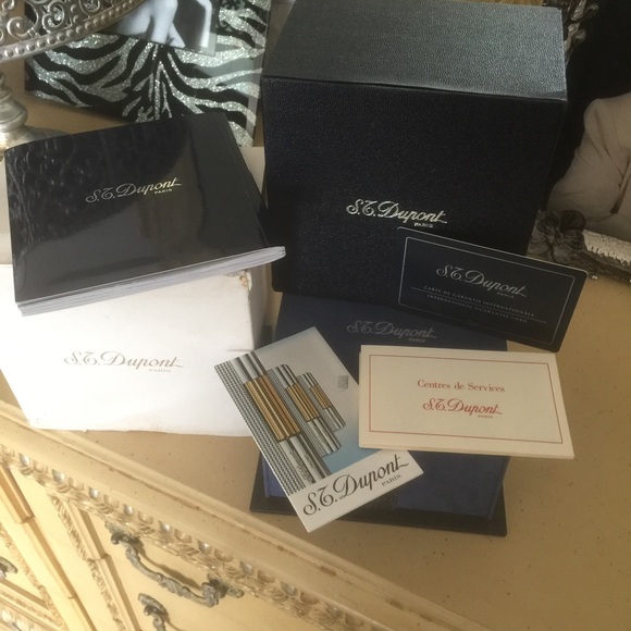 🚨SOLD🚨S.T. Dupont Beautiful Women's Watch - Picture 2 of 4