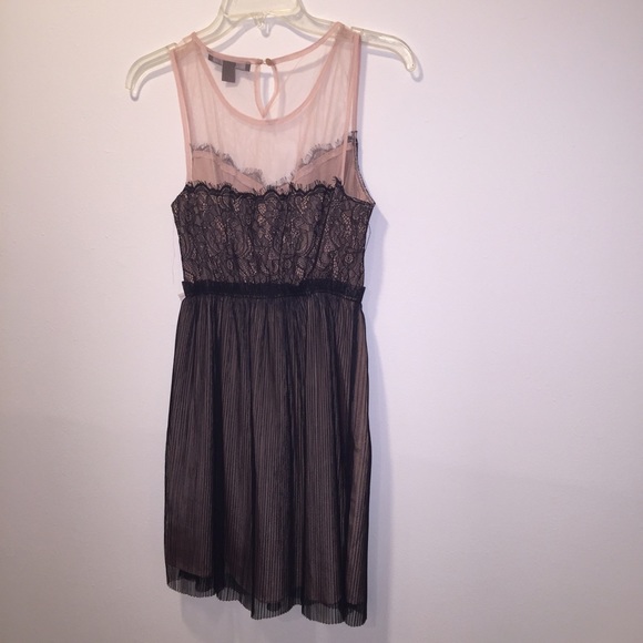 BOGO💥ROMANTIC LACE KNEE-LENGTH DRESS - Picture 2 of 2