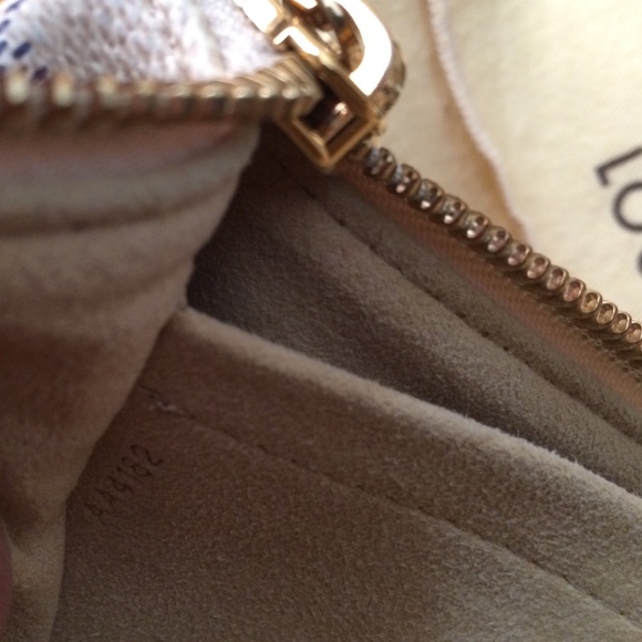 SOLD!!!!!Louis Vuitton Pichette Milla Clutch - Picture 3 of 4