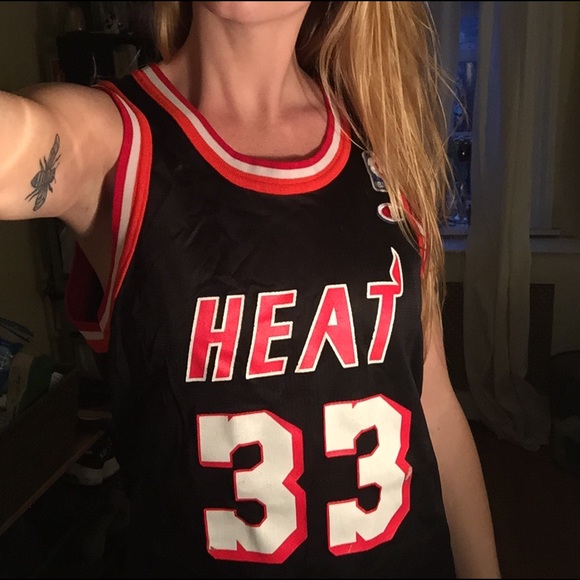 Authentic vintage '90s HEAT Jersey size small