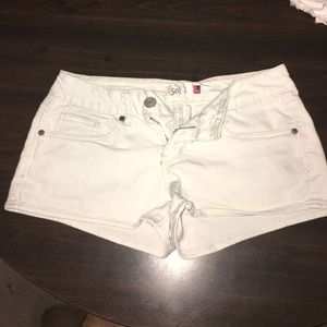 White shorts, size 7