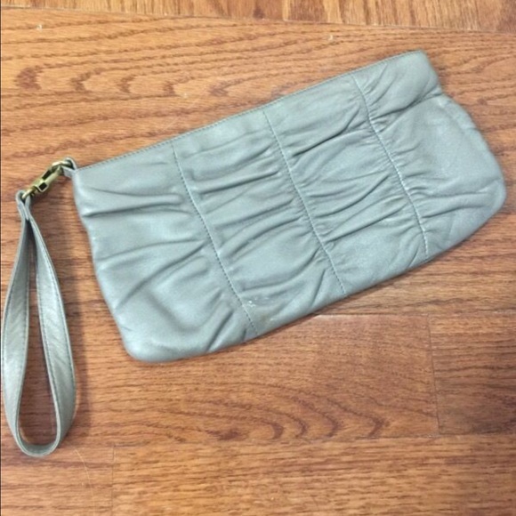 Gray clutch