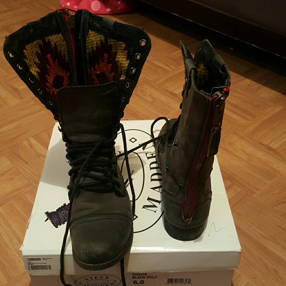 Steve madden combat boots size 6
