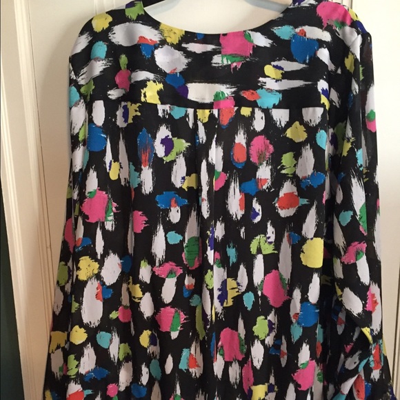 Liz Claiborne Painterly top - Picture 2 of 4