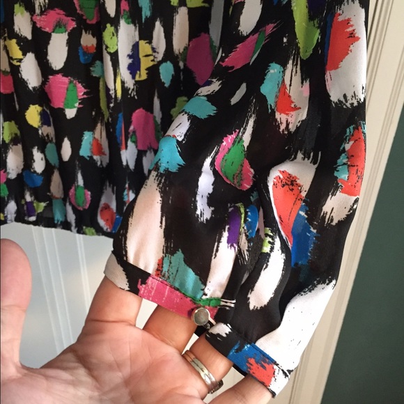 Liz Claiborne Painterly top - Picture 4 of 4