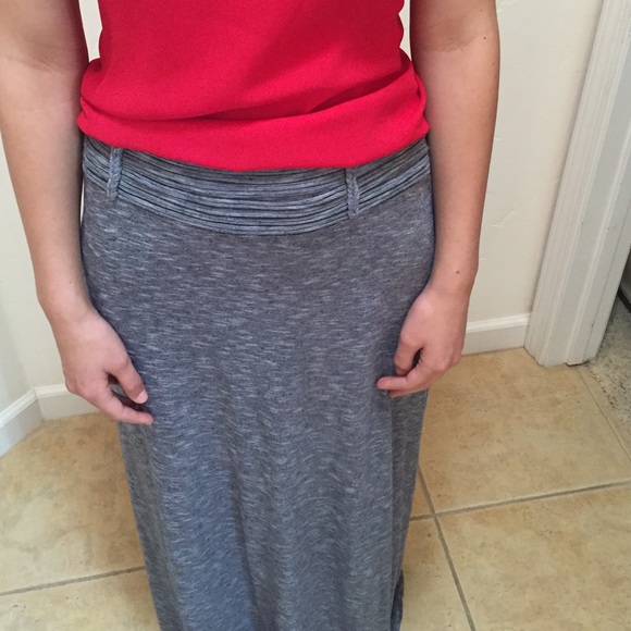 Max studio skirt - Picture 2 of 3