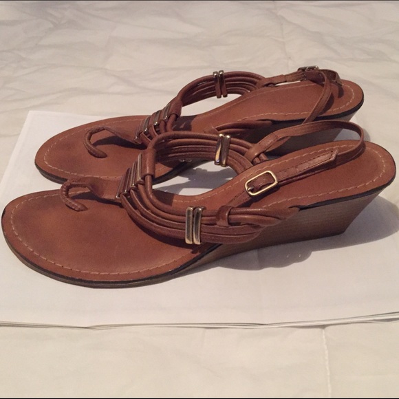 ALDO Sandals - Picture 2 of 3